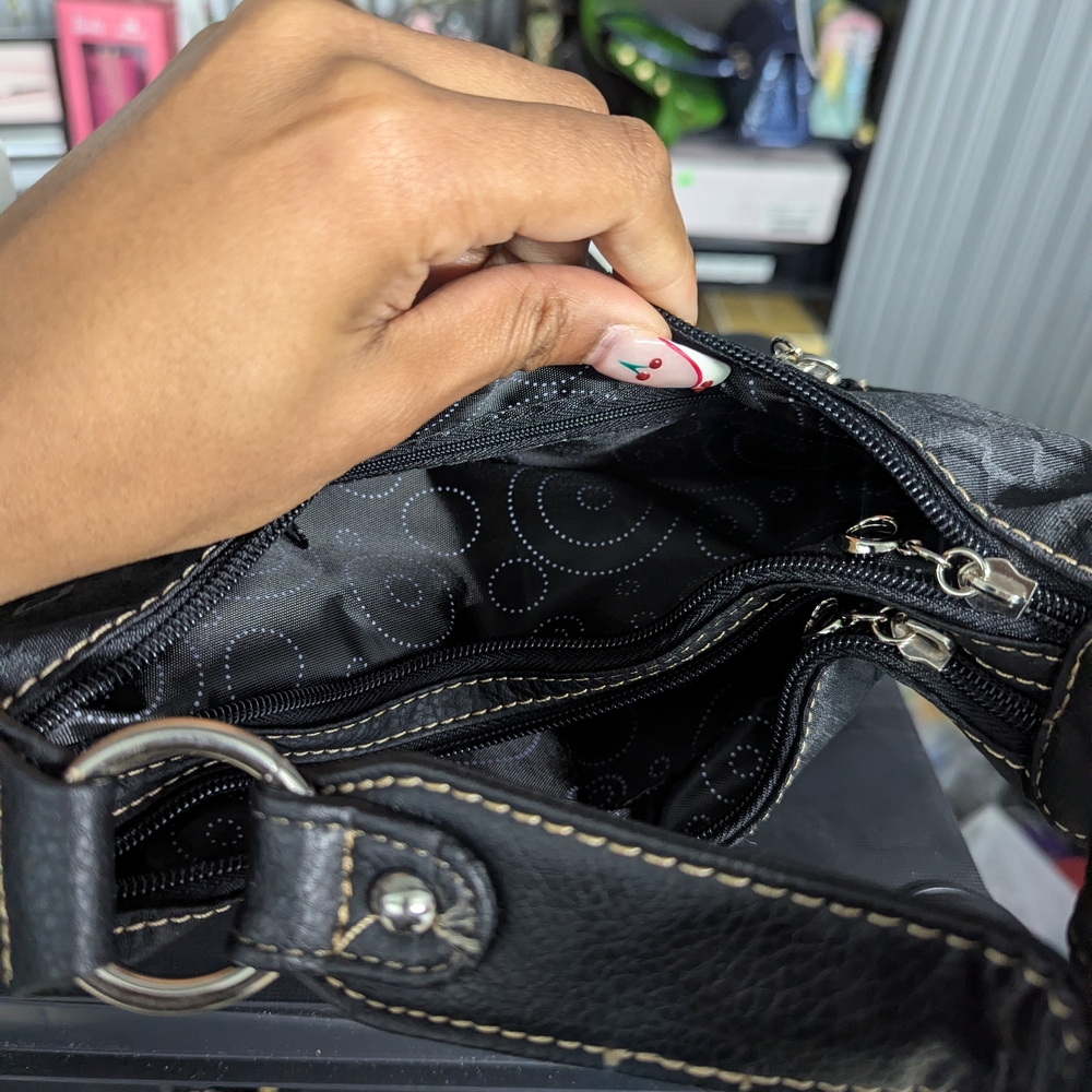 Source Unknown Black G-Emblem Shoulder Bag - Picture 4 of 4